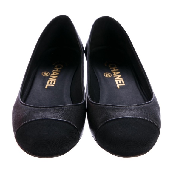 Chanel Cap Toe Flats with Golden CC at Heels - Picture 3 of 5